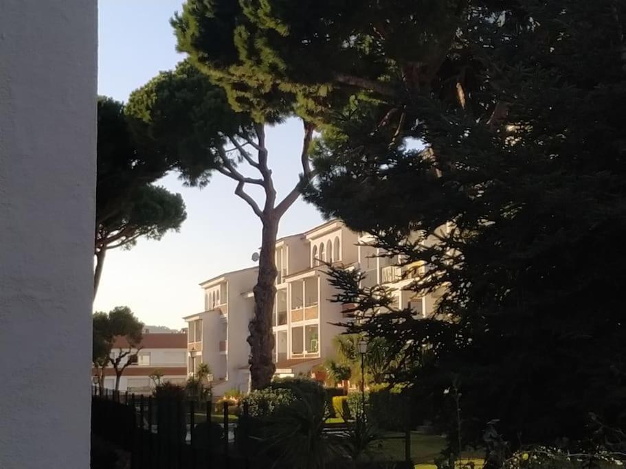 With Sea View & Pool, Garden, Dishwasher *