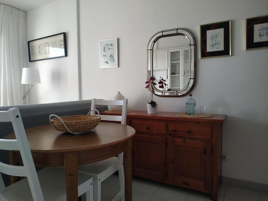 Appartement With Sea View & Pool, Garden, Dishwasher